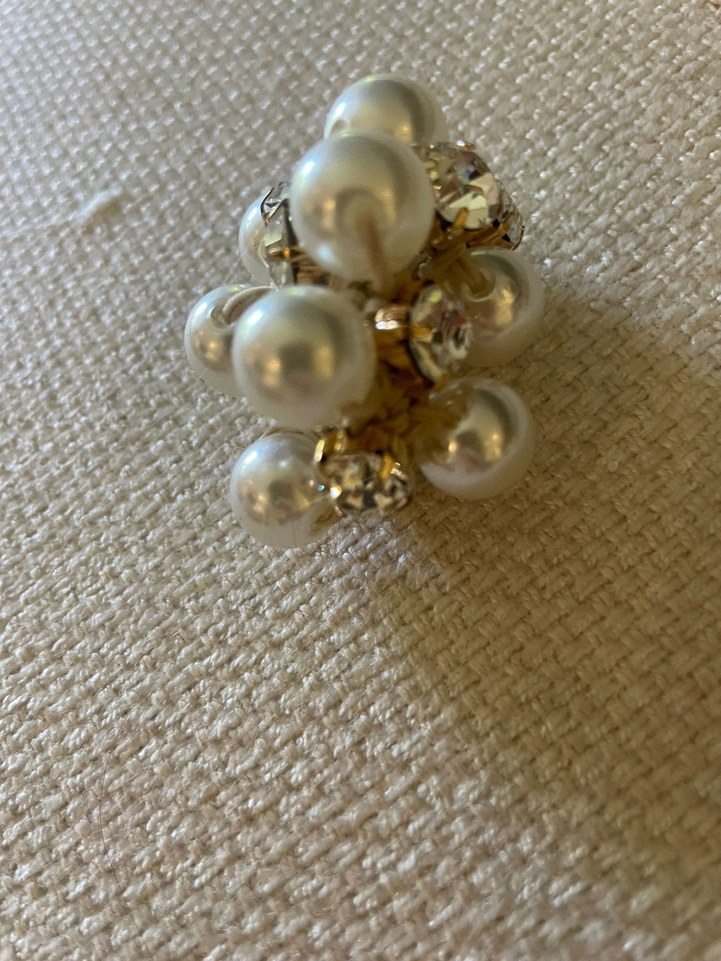 Pearl and rhinestone hair tie
