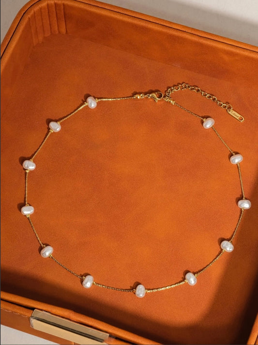 18K gold-plated Tie-the-Knot Pearl Necklace